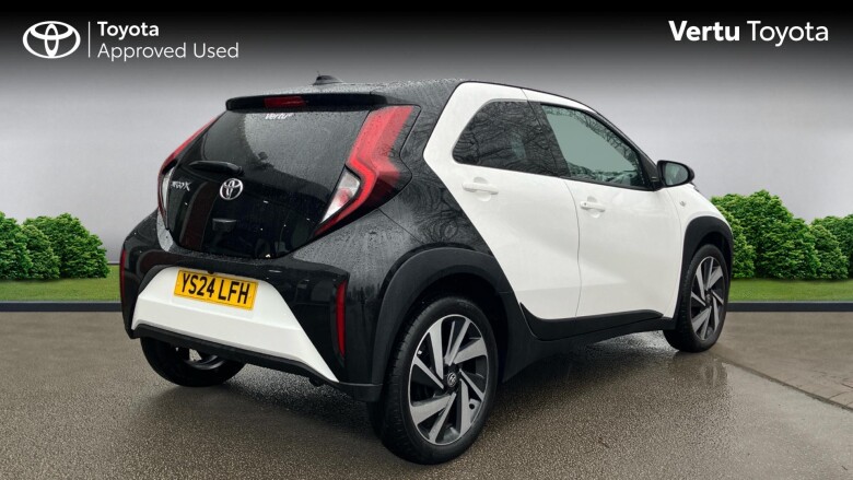 Toyota Aygo X 1.0 VVT-i Edge 5dr Petrol Hatchback